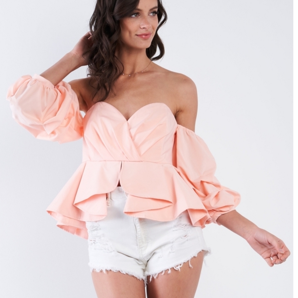 Puff Sleeve Peplum top - Picture 2 of 6